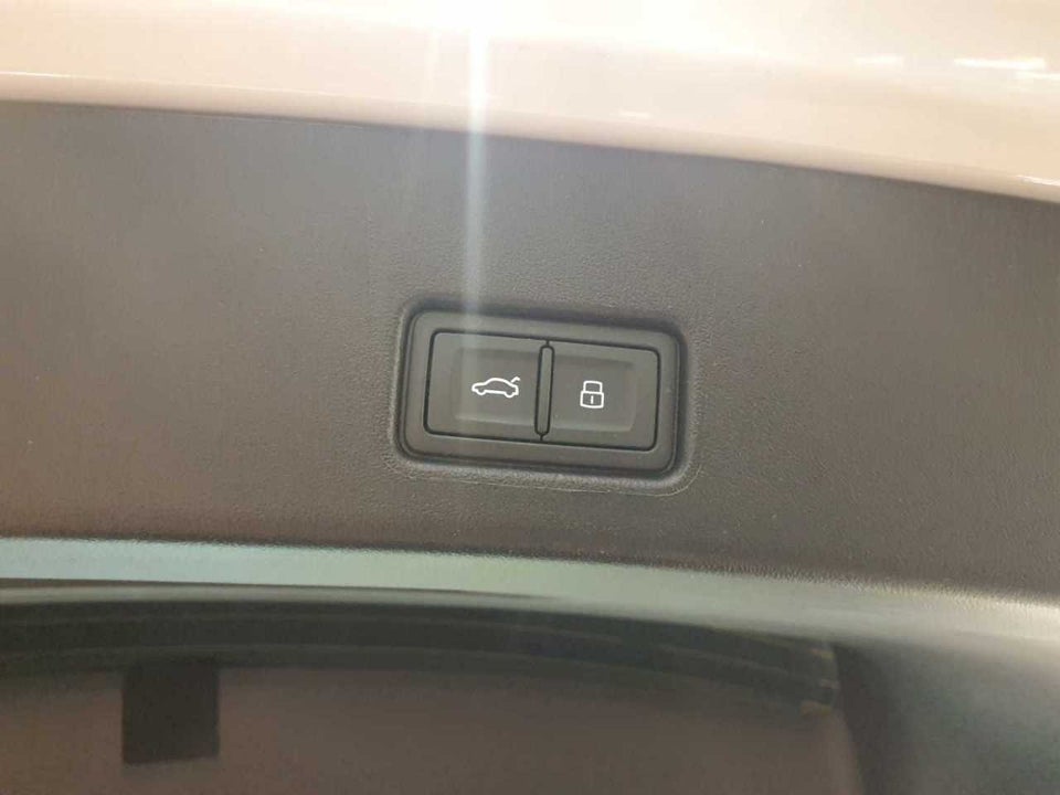 Audi Q4 e-tron 40 Advanced Sportback 5d