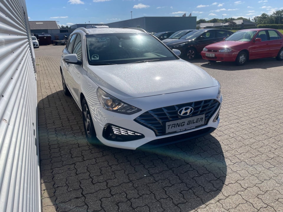 Hyundai i30 1,0 T-GDi Essential stc. 5d