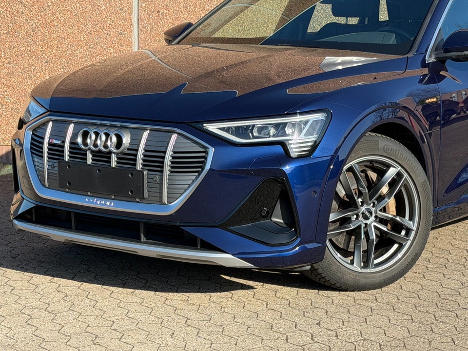 Audi e-tron 55 S-line quattro 5d