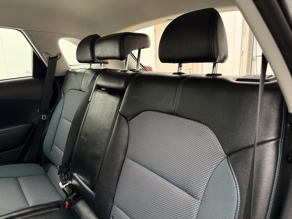 Kia e-Niro 64 Advance 5d