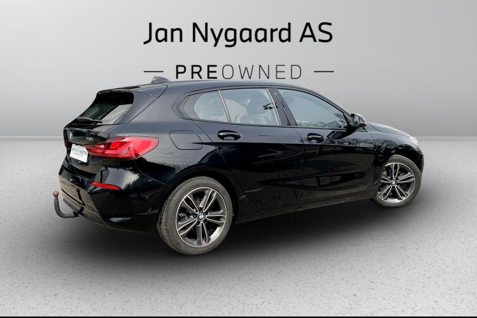 BMW 118i 1,5 Sport Line aut. 5d