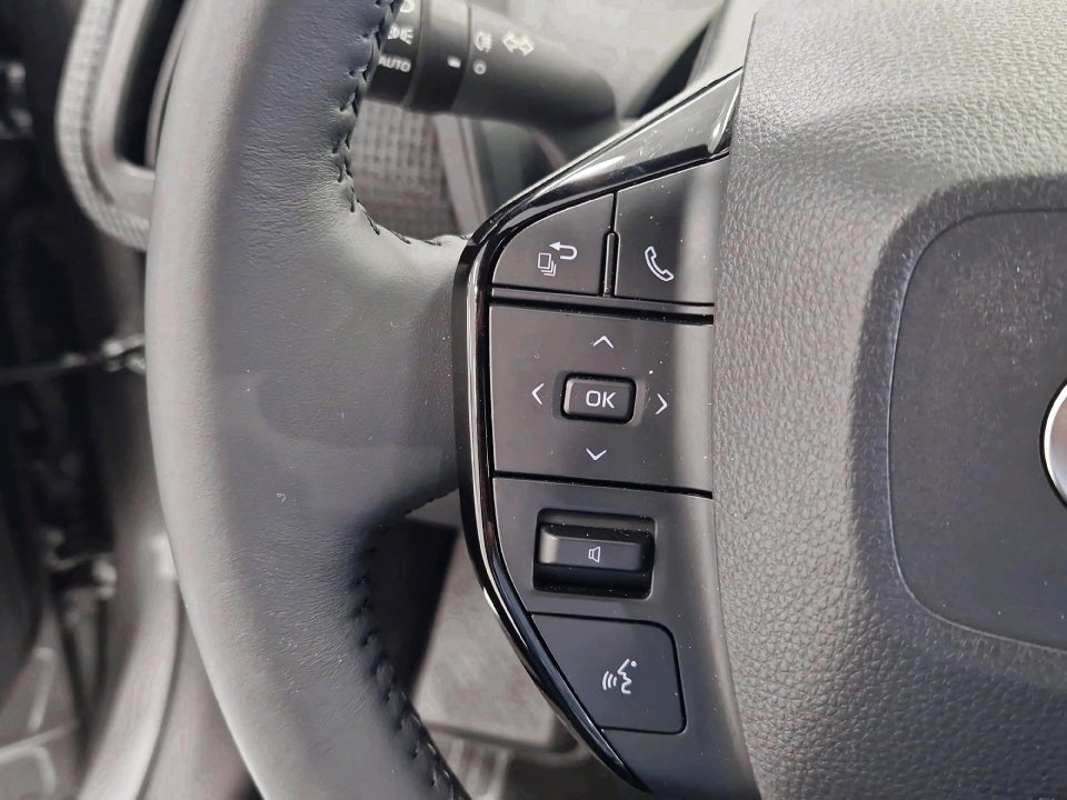 Toyota bZ4X Executive 5d