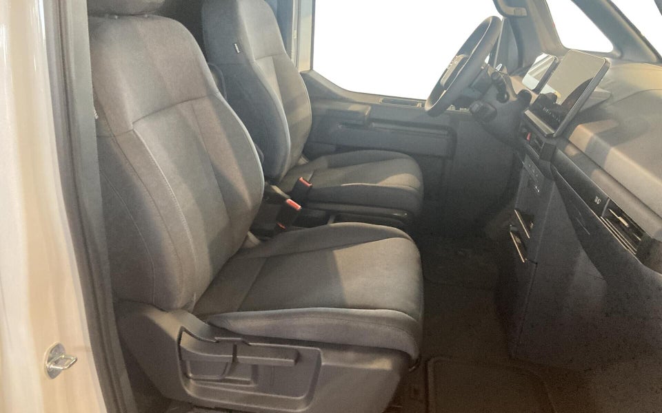 Kia PV5 71 Cargo L2H1 Long Range Work Pro