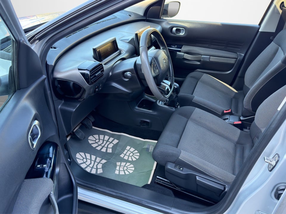 Citroën C4 Cactus 1,2 PureTech 110 Shine 5d