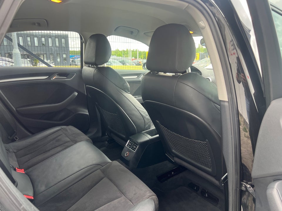 Audi A3 1,8 TFSi 180 Ambiente S-tr. 4d