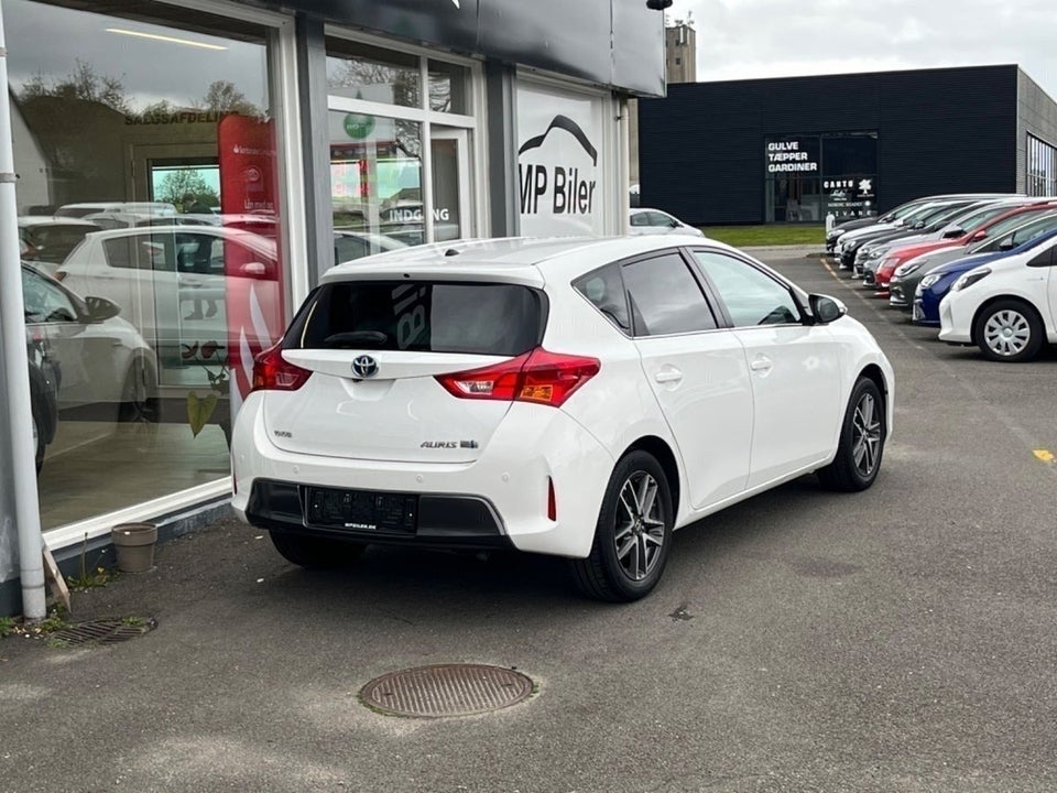 Toyota Auris 1,8 Hybrid H2 Premium CVT 5d