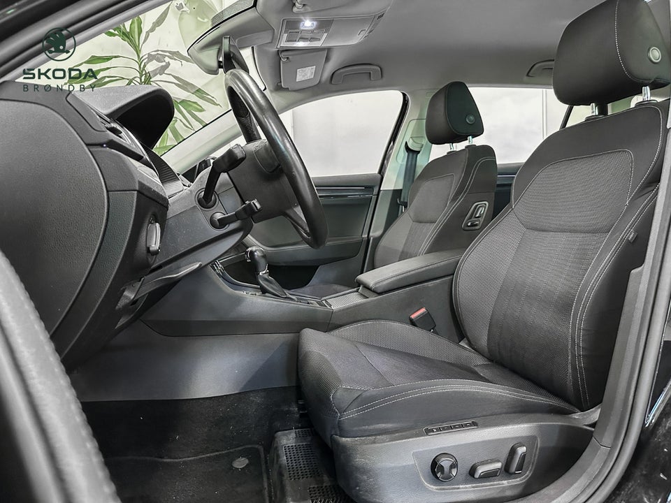 Skoda Superb 1,4 TSi iV Plus Combi DSG 5d