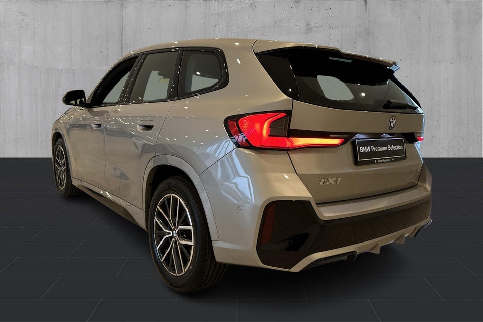 BMW iX1 eDrive20 M-Sport 5d