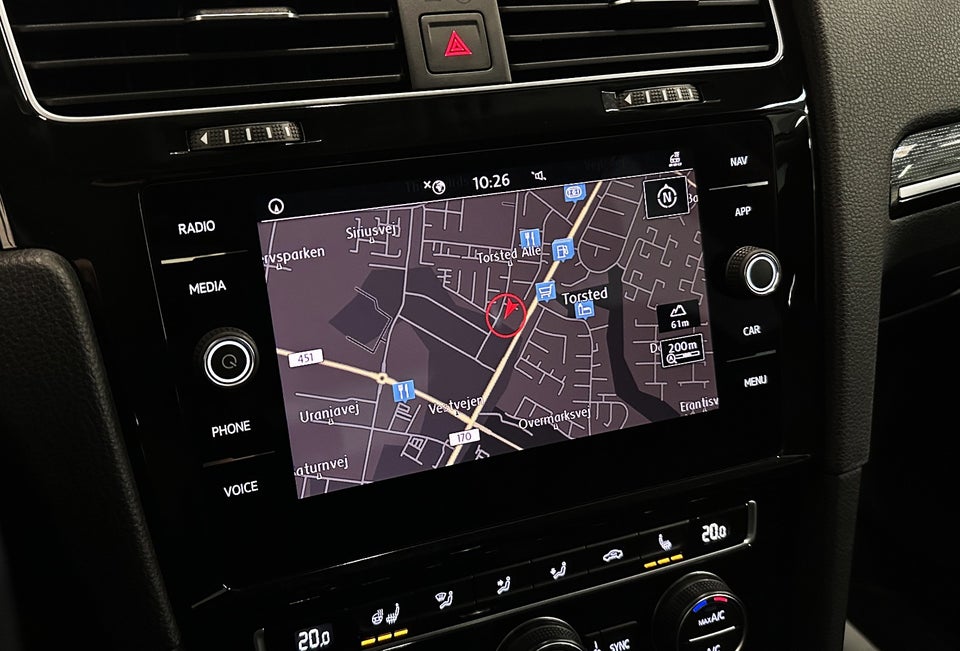 VW Golf VII 1,5 TSi 150 R-line DSG 5d