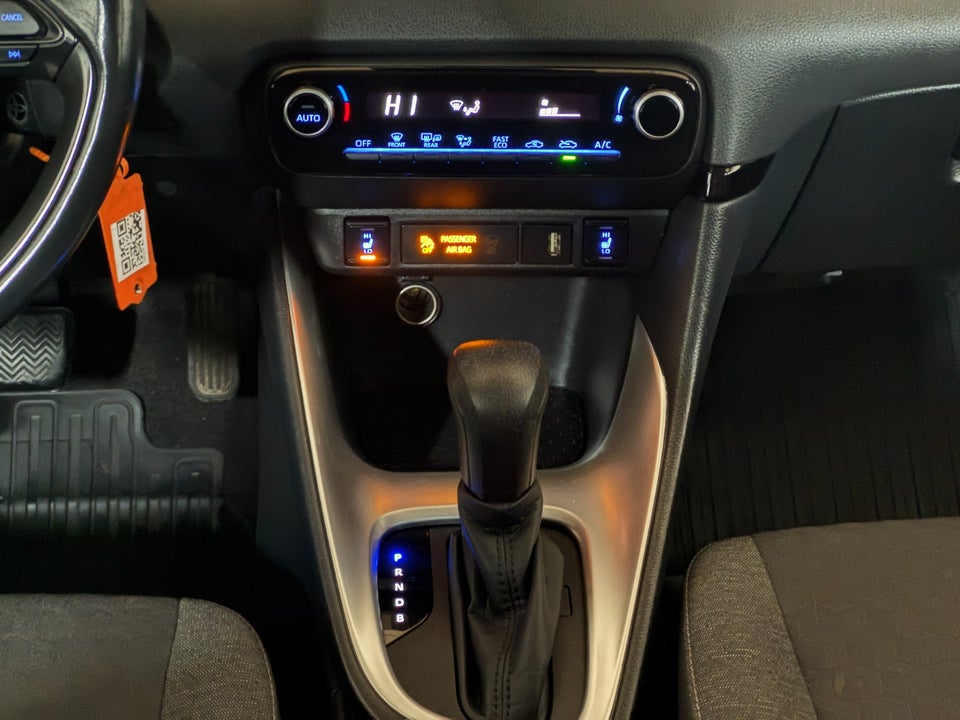 Toyota Yaris 1,5 Hybrid H3 e-CVT 5d