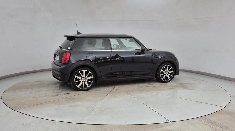 MINI Cooper SE Maximise 3d