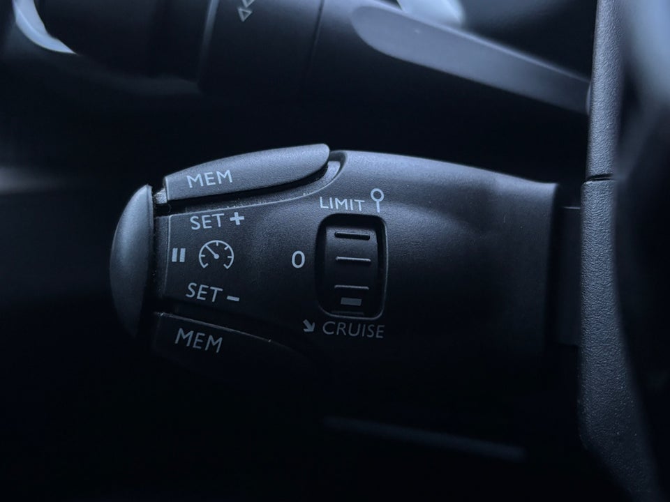 Peugeot 3008 1,2 PureTech 130 Allure 5d