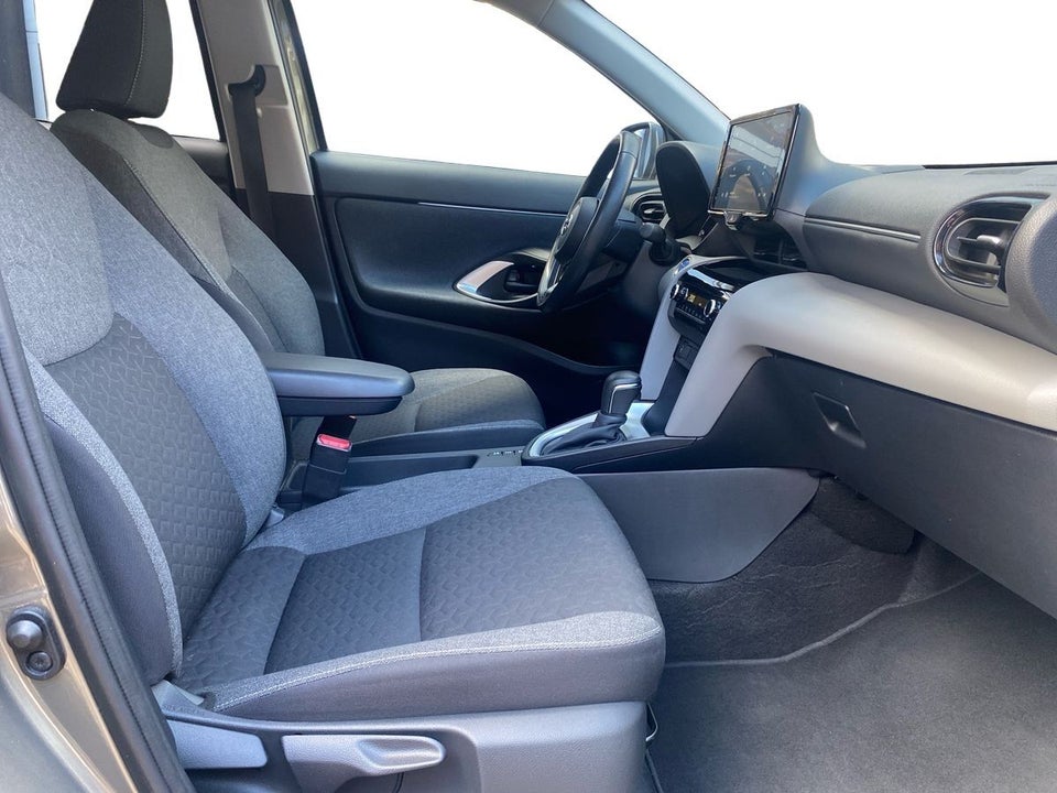 Toyota Yaris Cross 1,5 Hybrid Active Tech+ e-CVT 5d