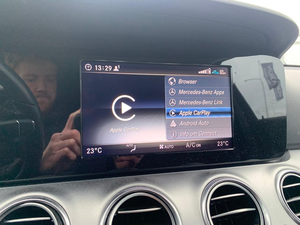 Mercedes E300 de 2,0 Avantgarde stc. aut. 5d