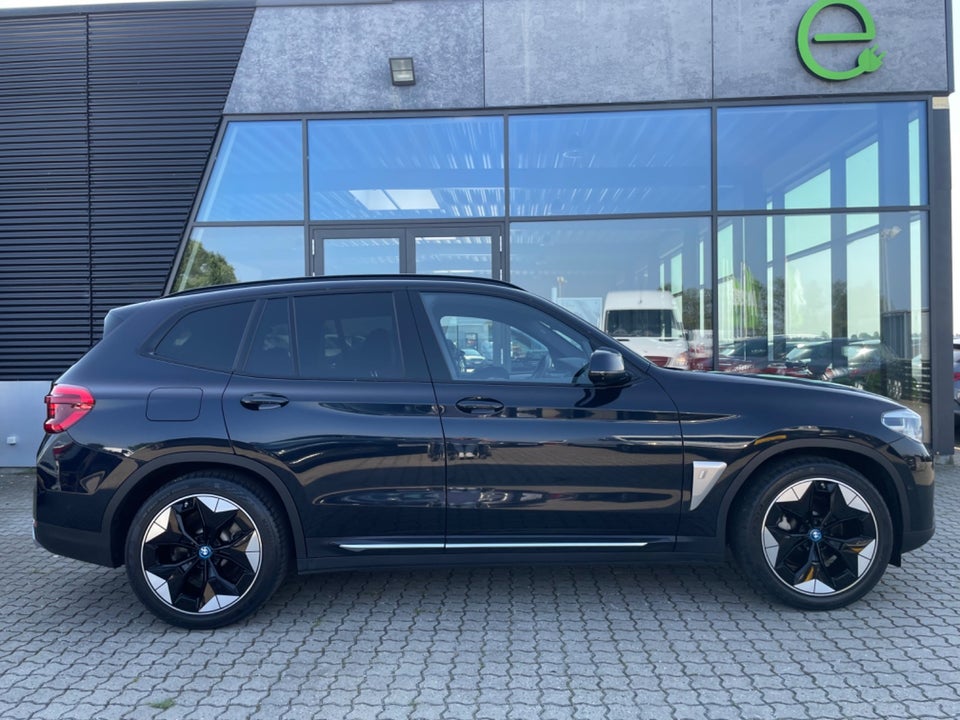 BMW iX3 Charged Impressive 5d