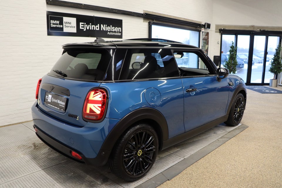MINI Cooper SE Edition Premium Plus 3d