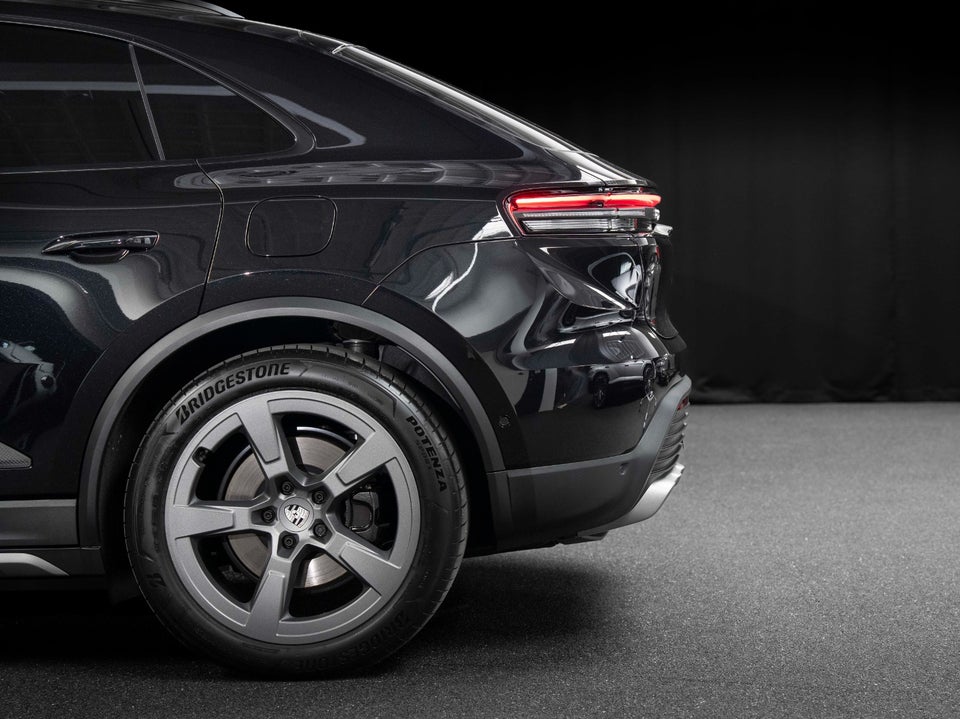 Porsche Macan 5d