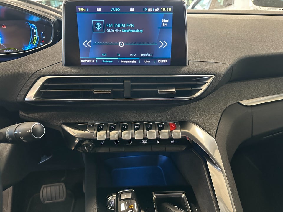 Peugeot 3008 1,6 Hybrid Allure Limited EAT8 5d