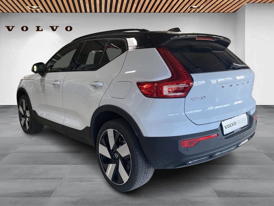 Volvo XC40 ReCharge Extended Range Plus 5d