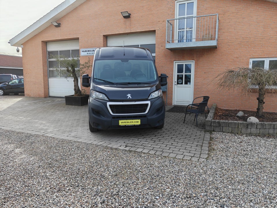 Peugeot Boxer 330 2,0 BlueHDi 130 L2H2