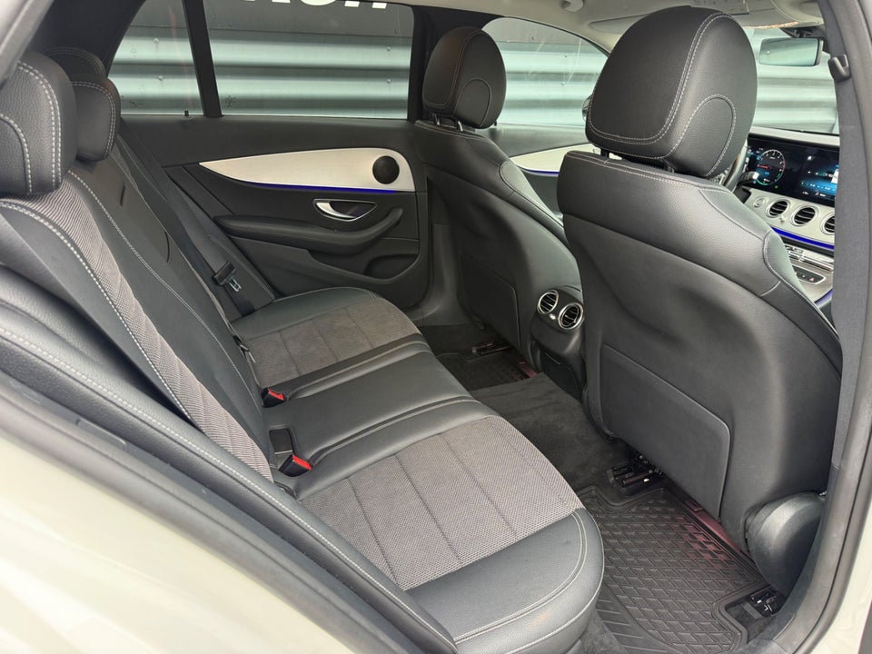 Mercedes E300 de 2,0 Avantgarde stc. aut. 4Matic 5d