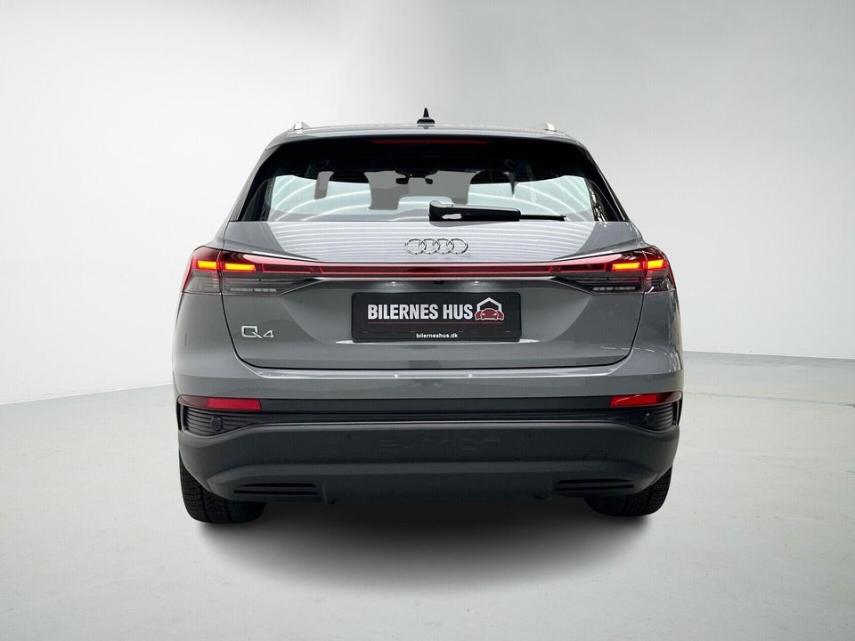 Audi Q4 e-tron 45 Progress 5d