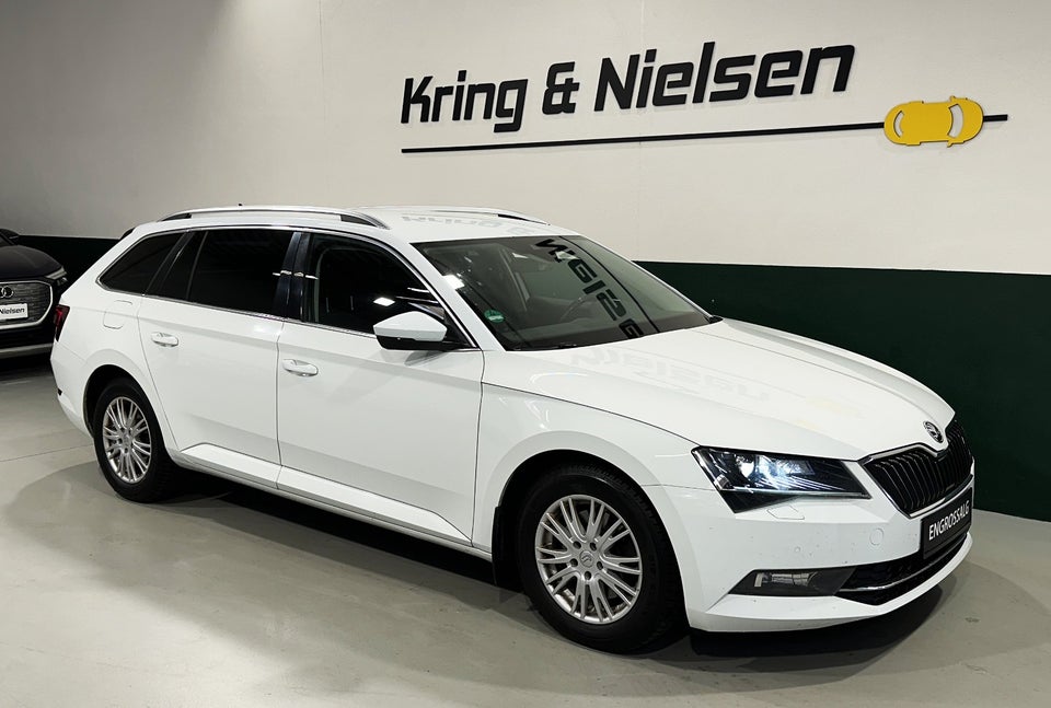 Skoda Superb 2,0 TDi 150 Style Combi DSG 5d