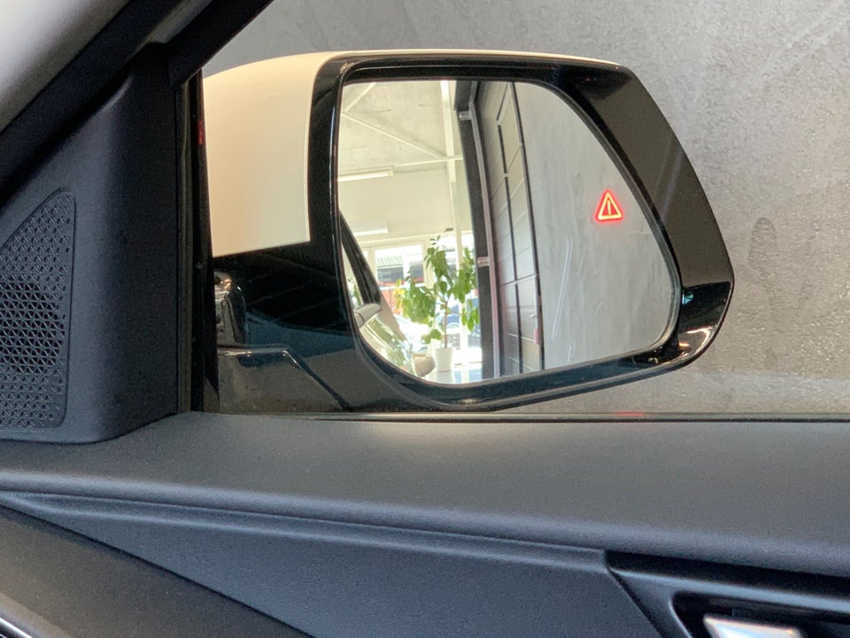 Kia Niro 64 EV Upgrade 5d