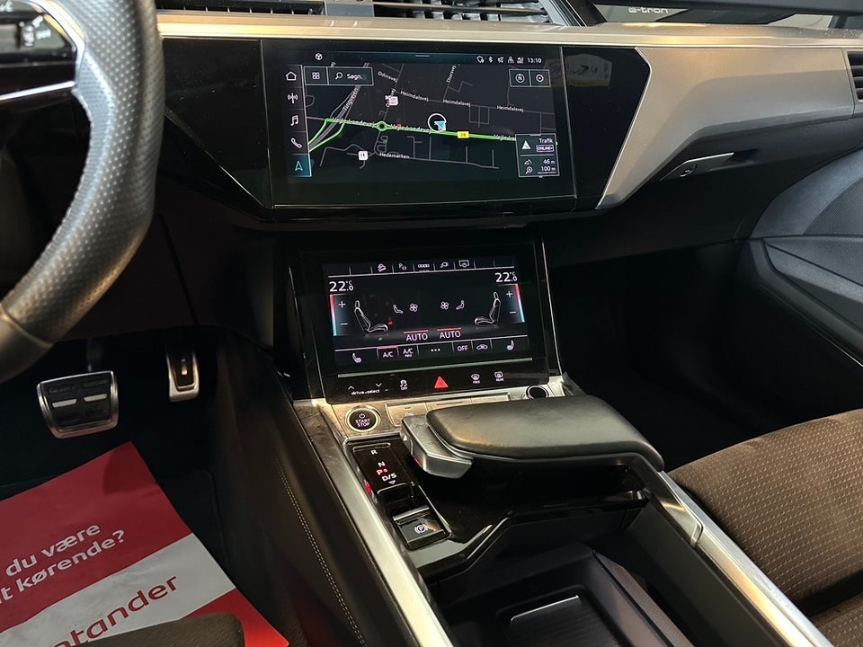 Audi Q8 e-tron 55 S-line quattro 5d