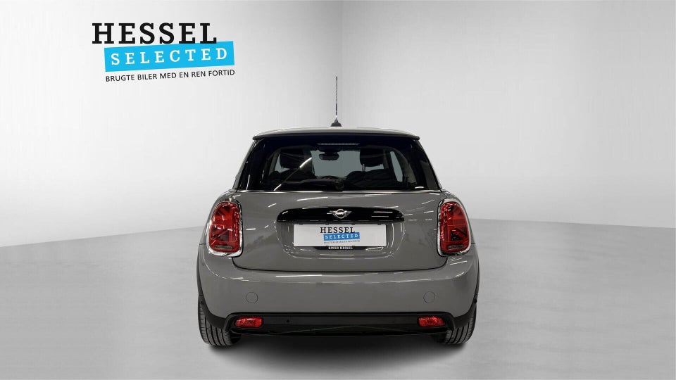 MINI Cooper SE Essential 3d