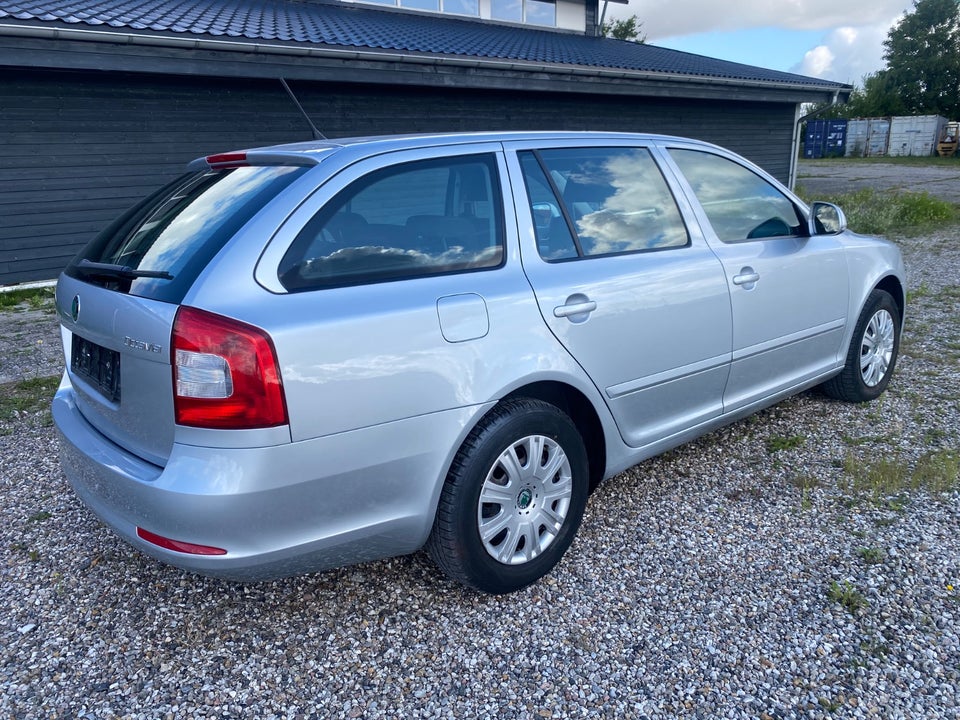 Skoda Octavia 1,4 TSi 122 Ambiente Combi 5d