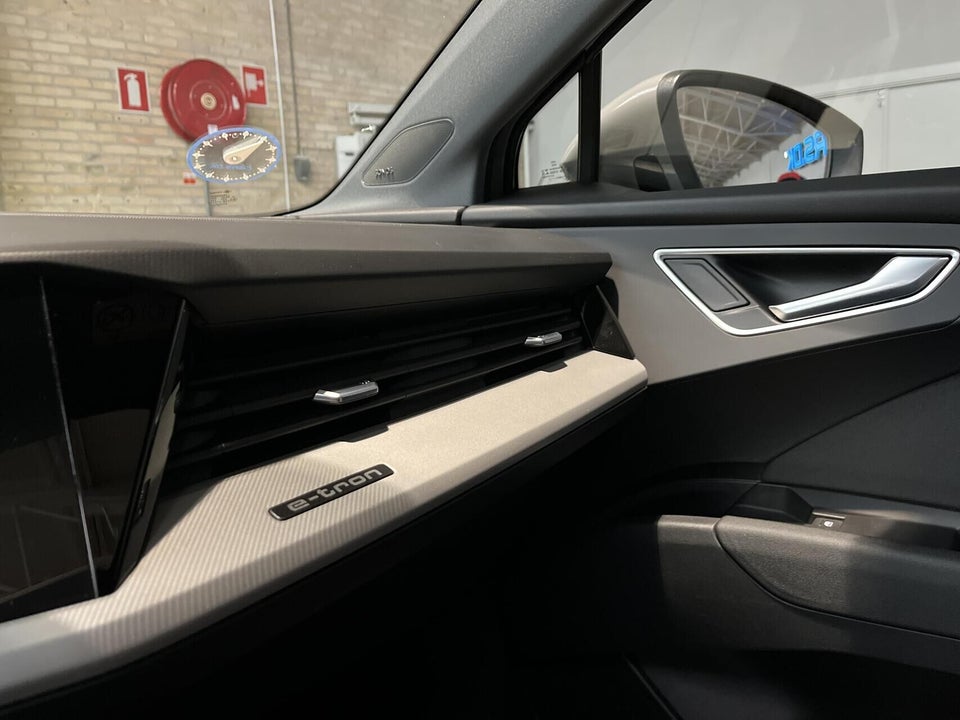 Audi Q4 e-tron 40  5d