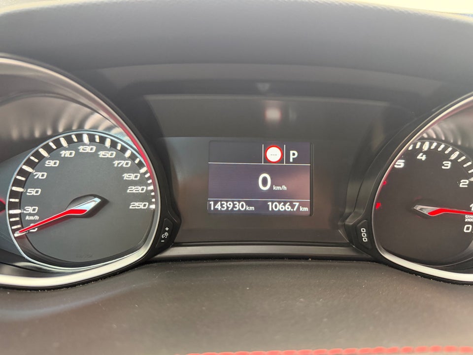 Peugeot 308 1,2 e-THP 130 GT Line SW EAT6 5d