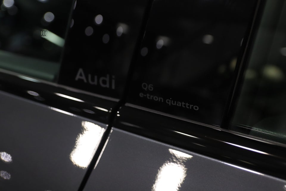 Audi Q6 e-tron Ultra quattro 5d