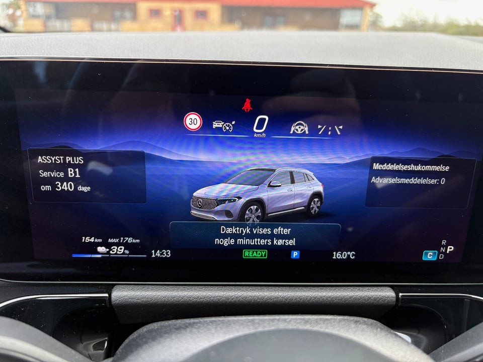 Mercedes EQA350 AMG Line 4Matic 5d