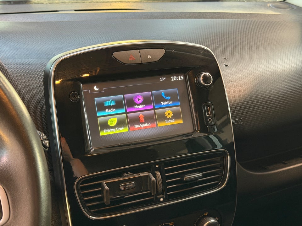 Renault Clio IV 0,9 TCe 90 Expression Sport Tourer 5d