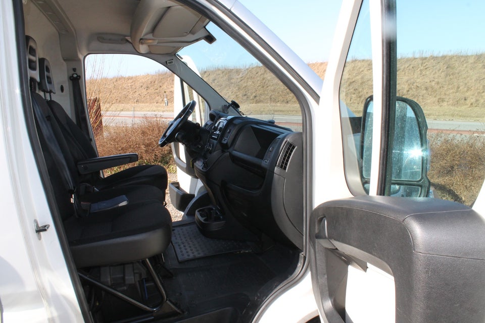 Peugeot Boxer 335 2,0 BlueHDi 163 L3H2