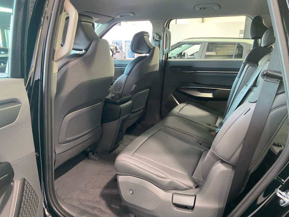 Kia EV9 76 Standard Range Upgrade RWD 7prs 5d