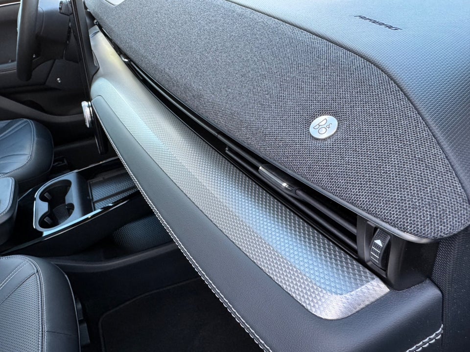 Ford Mustang Mach-E 75 Standard Range 5d