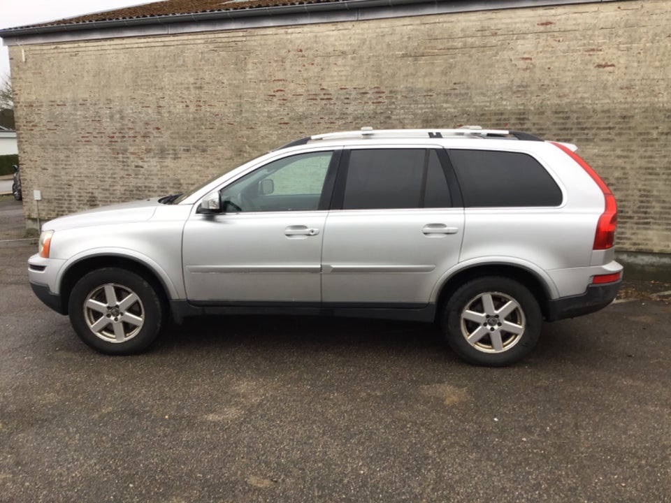 Volvo XC90 2,4 D 163 Summum aut. AWD Van 5d