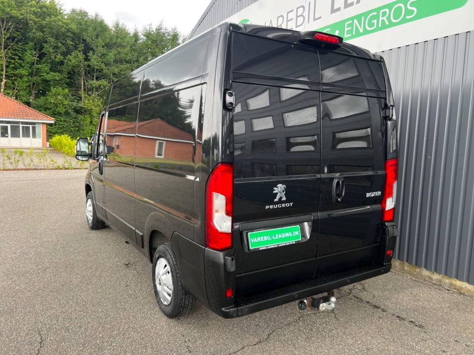 Peugeot Boxer 335 2,2 BlueHDi 165 L2H2 Premium