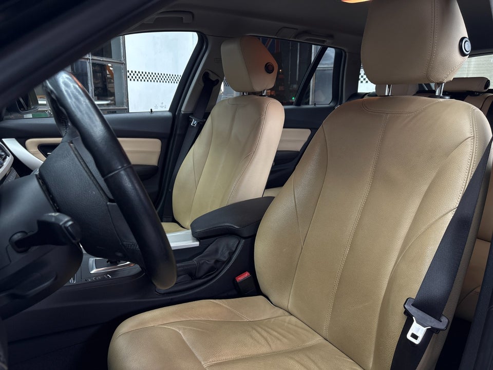 BMW 320d 2,0 Touring Luxury Line aut. 5d