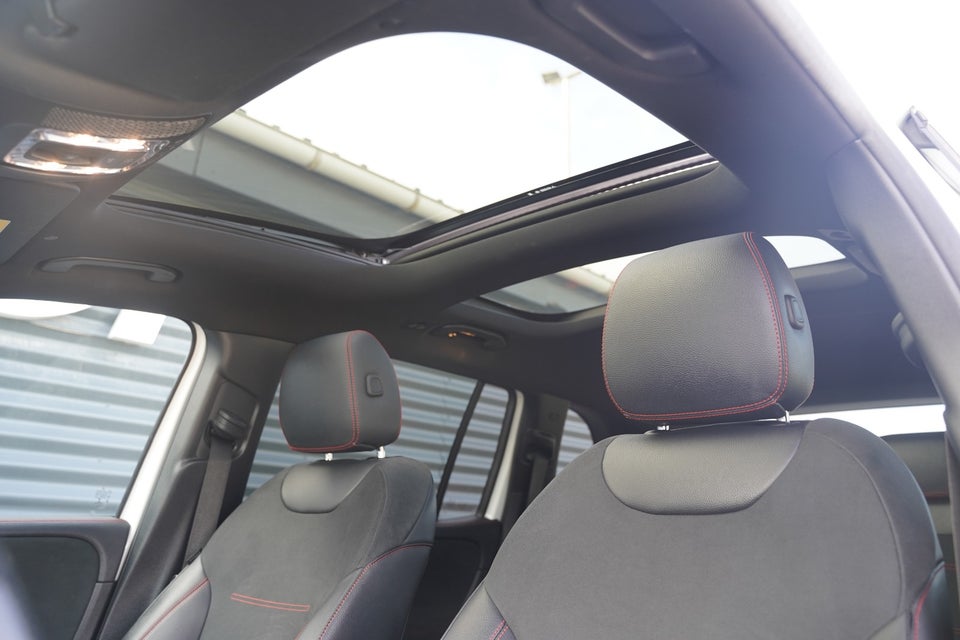 Mercedes EQB300 AMG Line 4Matic 5d