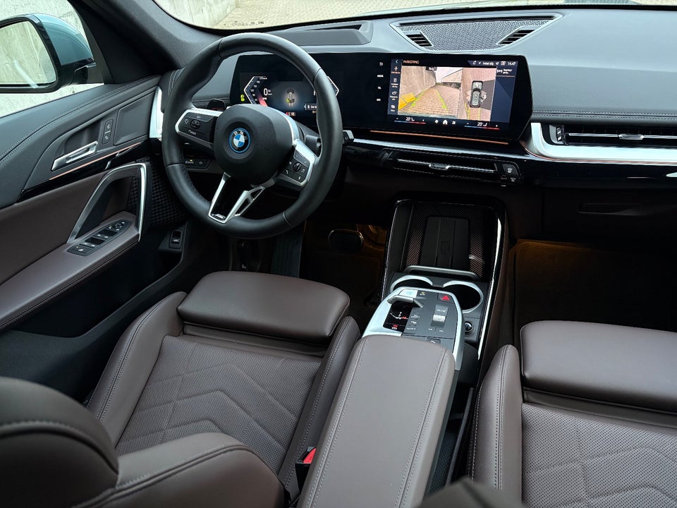 BMW iX1 eDrive20 M-Sport Pro 5d