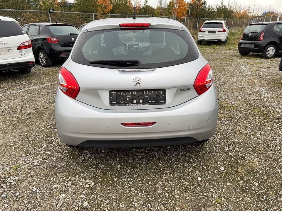 Peugeot 208 1,4 VTi Active 5d