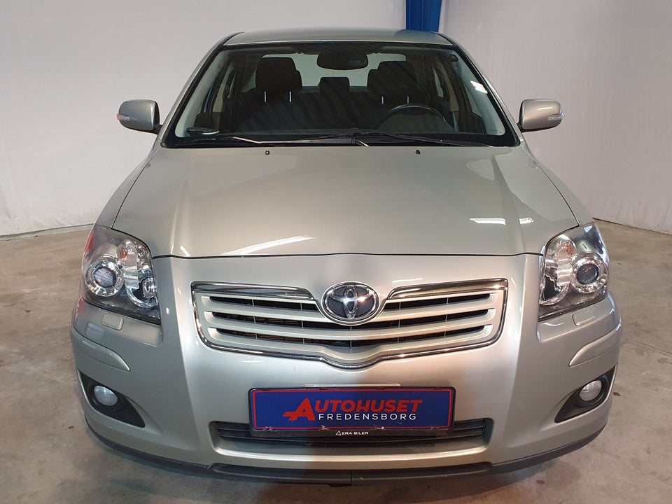 Toyota Avensis 1,8 VVT-i Sol aut. 4d