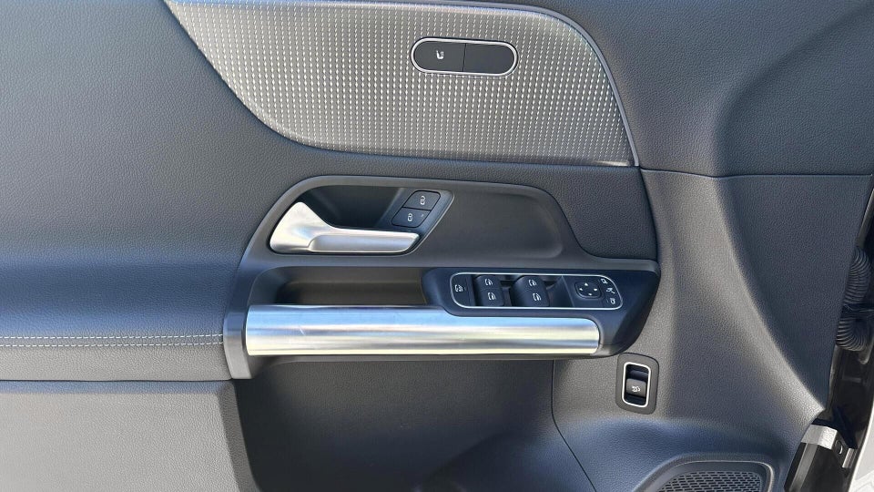 Mercedes EQA250 Progressive 5d