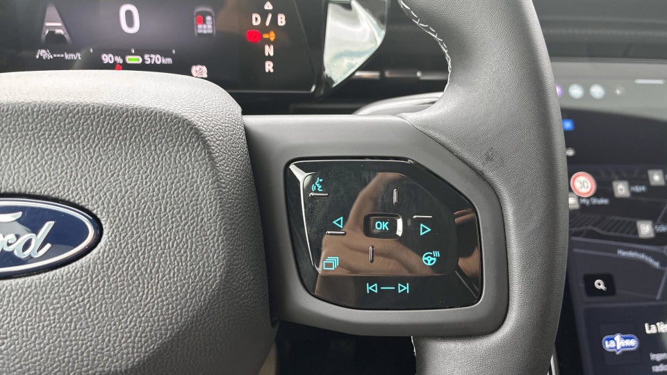 Ford Capri 82 Premium Extended Range 5d