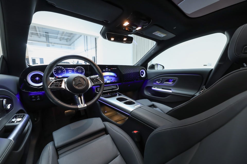 Mercedes CLA350 EQ Progressive Premium 4Matic 4d