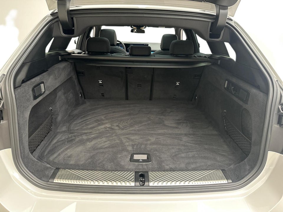 BMW i5 xDrive40 Touring Fully Charged 5d